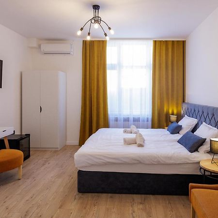 Rooms Lisnic Osijek Exterior photo