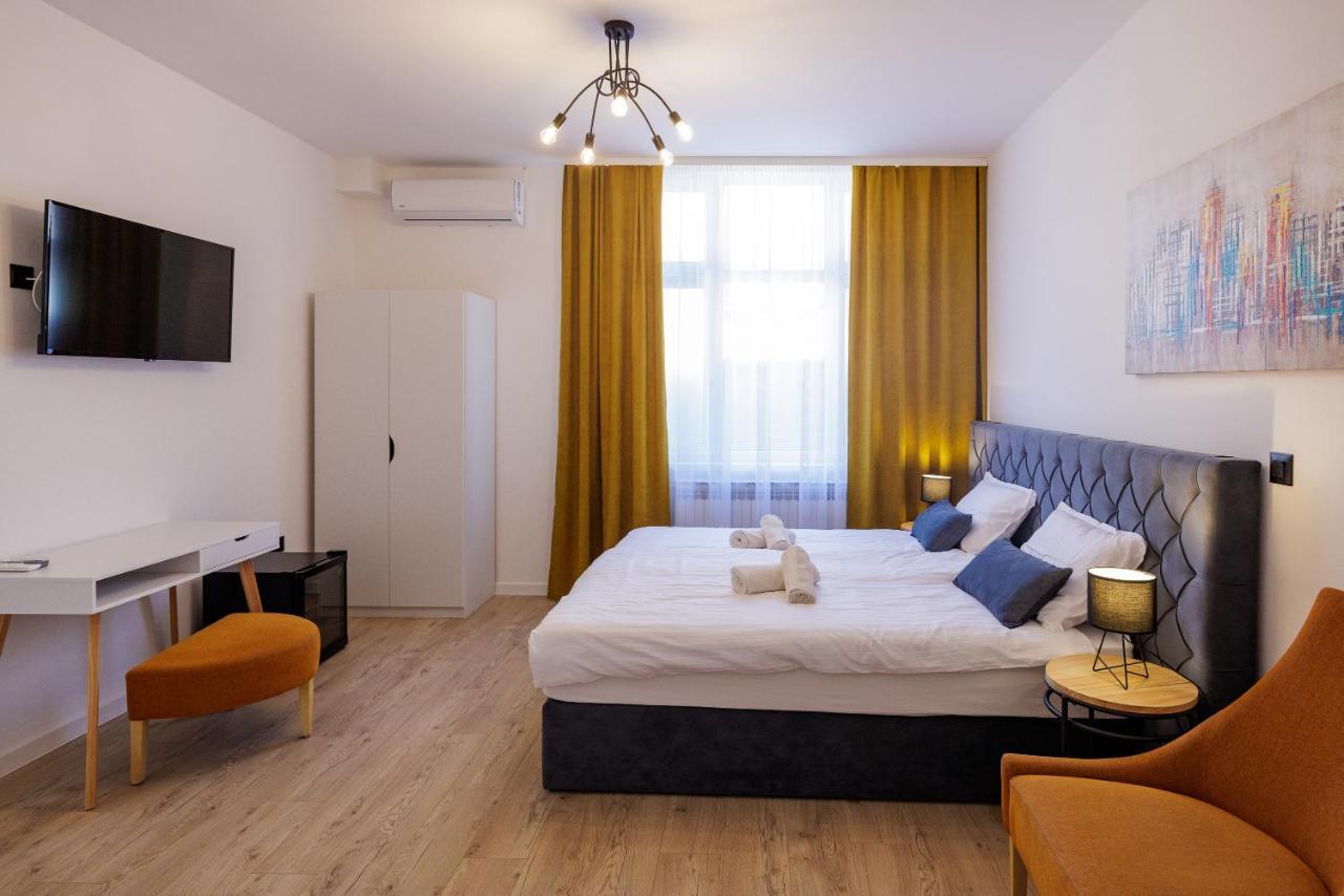 Rooms Lisnic Osijek Exterior photo