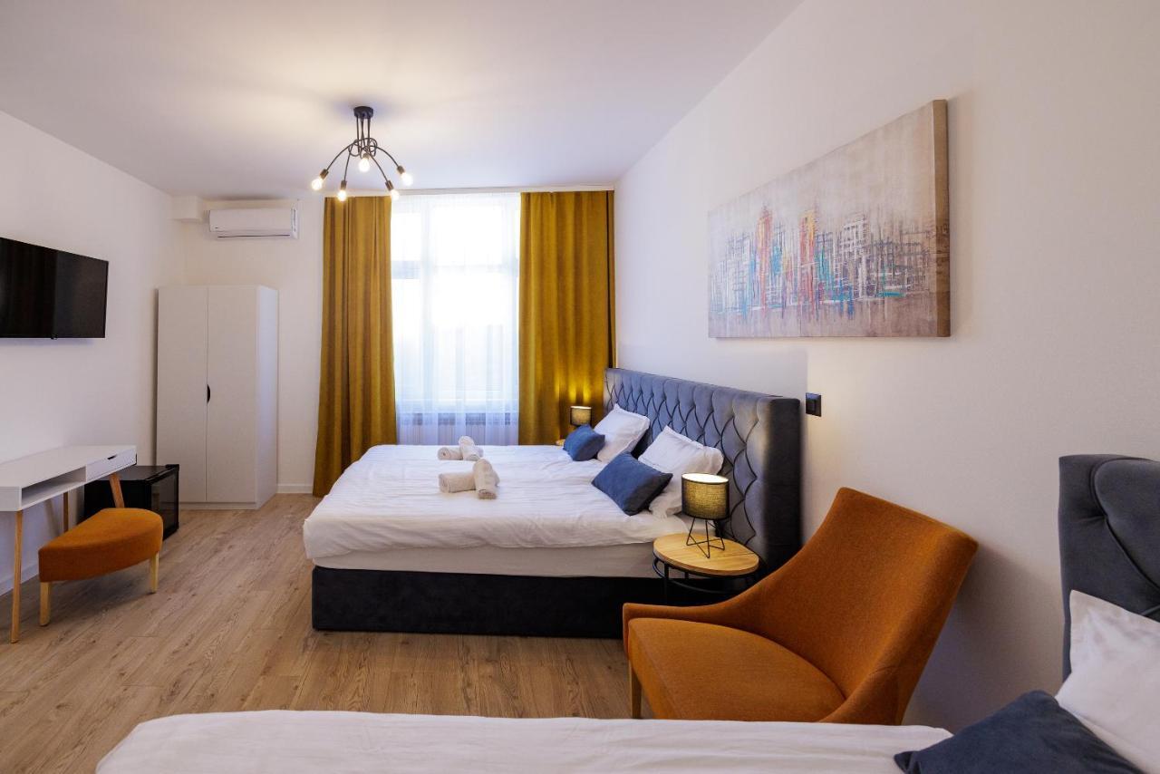 Rooms Lisnic Osijek Exterior photo