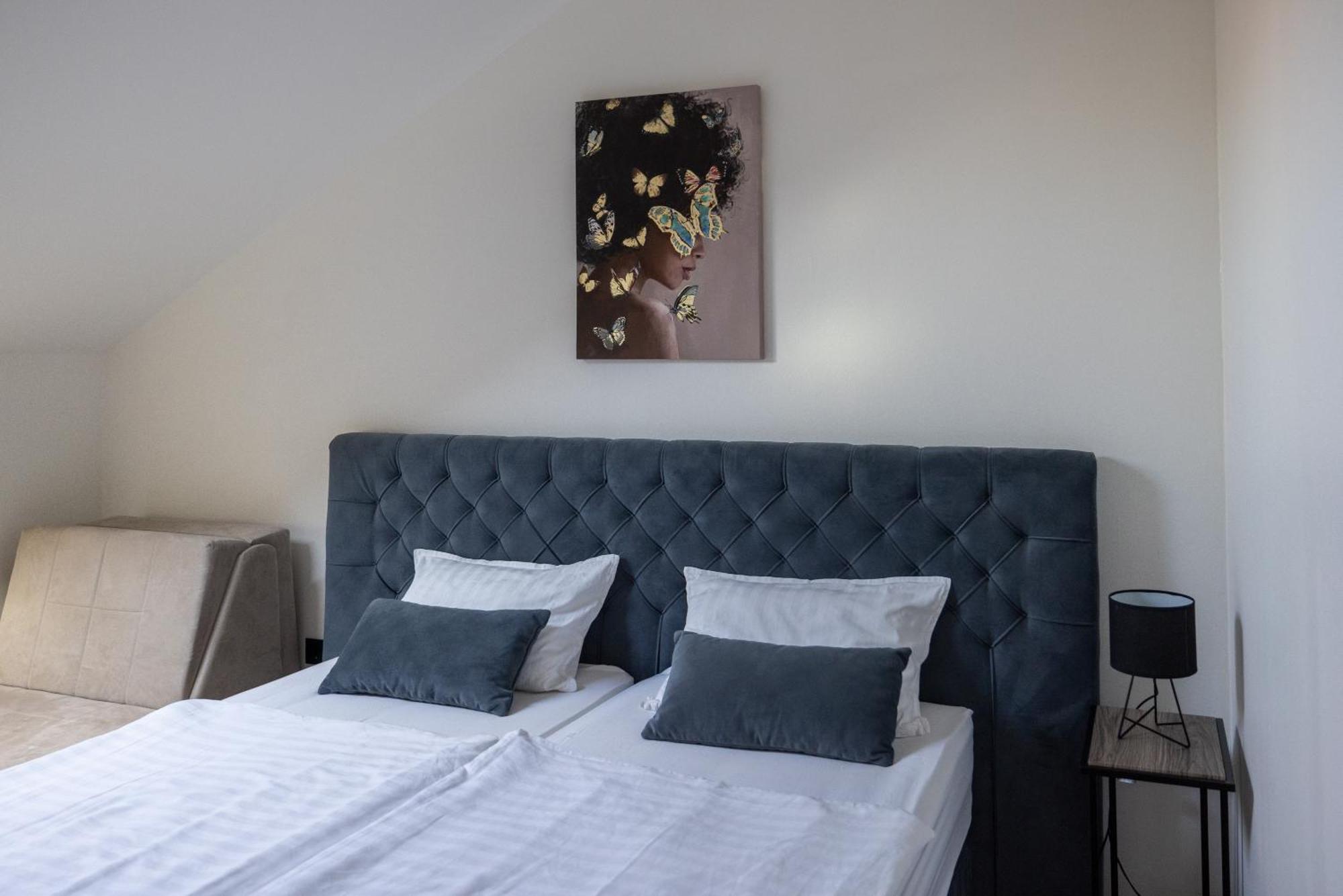 Rooms Lisnic Osijek Exterior photo